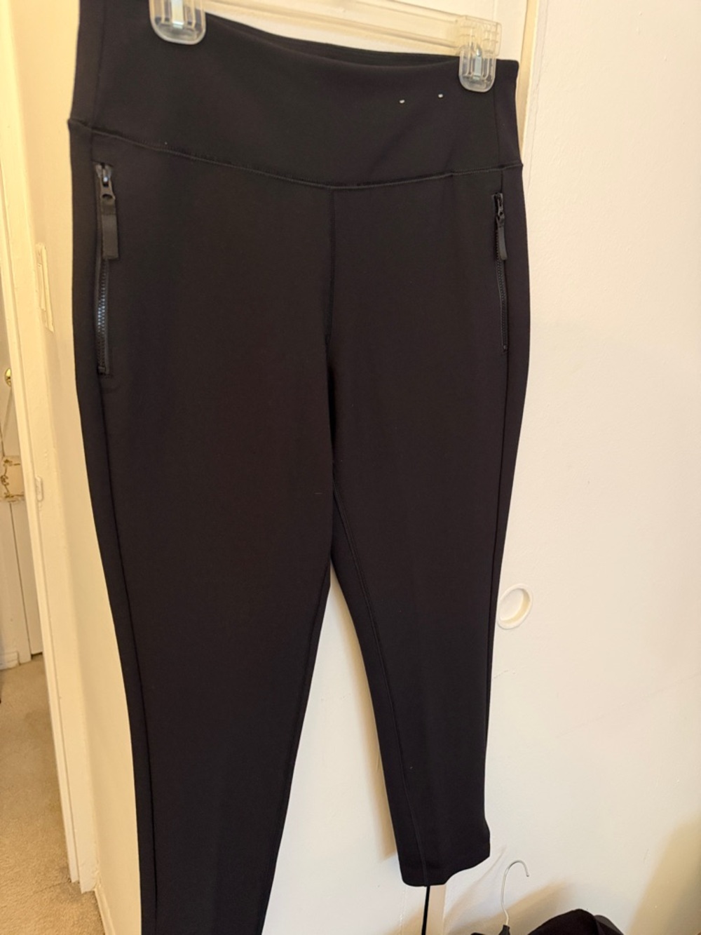 NWOT Black High-Waist Athletic Leggings with Zip Pockets